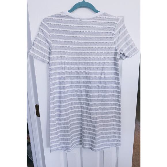 BCBGeneration Gray Scallop Striped Dress Sleeveless Small Casual Feminine Preppy - Picture 3 of 5